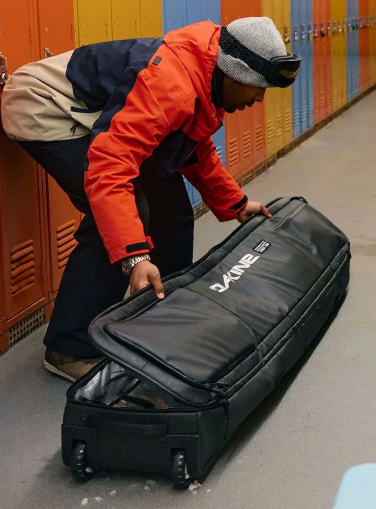 2026 DAKINE ダカイン LOW ROLLER SNOWBOARD BAG ローローラー